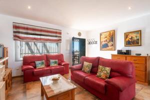 Villa El Olivar by Villa Plus