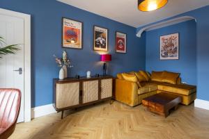 Centre Meadowside Residence