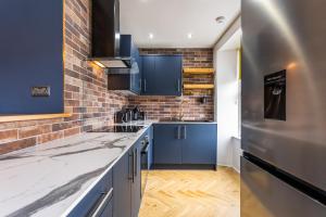 Centre Meadowside Residence