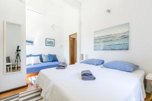 Seaside family friendly house with a swimming pool Arbanija, Ciovo - 24430