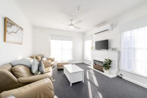 Lil beauty Nth Central near Hosp 3BR Reno w ample parking and Wifi - 4hvězdičkové hotely ve městě Shepparton