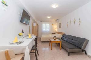 Apartment in Njivice - Insel Krk 38825