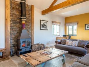 4 Bed in Denbigh 62947