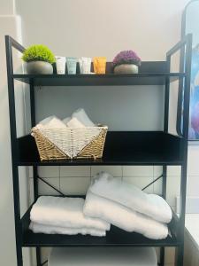 Close to Yale Hospital 1 bed apt