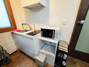 Give Home Guesthouse