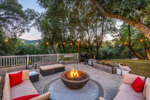 New! EVCharger 2 Bedroom nearYNP