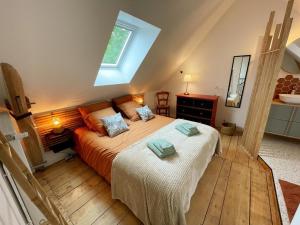 Maisons de vacances Gite proche chateaux, jardin, parking, max 4 pers - FR-1-381-631 : photos des chambres