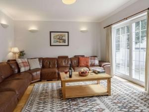 6 Bed in Saundersfoot FB218