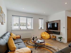 3 Bed in Westward Ho 93154