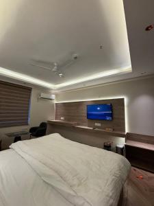 Sun twilight studio and hotal