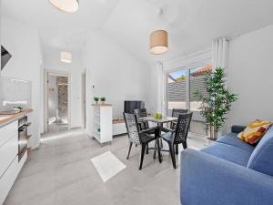 Attractive apartment in Peroj with terrace