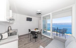 2 Bedroom Stunning Apartment In Stanici 
