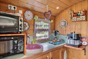 Maisons de vacances Roulotte la comtesse gitane : photos des chambres