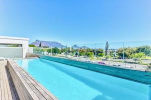 2 Bedroom Secure Pool Strong WiFi