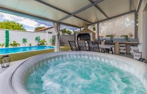 Stunning Home In Loborika With Wifi