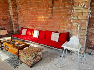 Catalan Farmhouse - Pool, BBQ Terrace, Sleeps 14