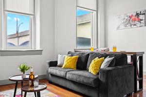 Chic and Comfy Unit w Free Parking Medical District