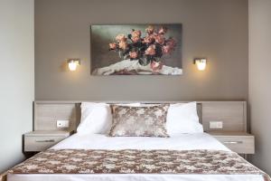 Deluxe Double Room (2 Adults + 1 Child) room in Troia Resort Luxury Studios