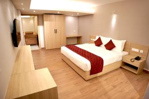 Hotel Grand Courtyard Pala