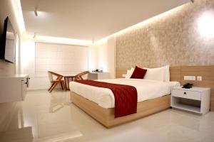 Hotel Grand Courtyard Pala