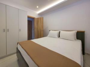 ALEXANDROS apartments by SDR