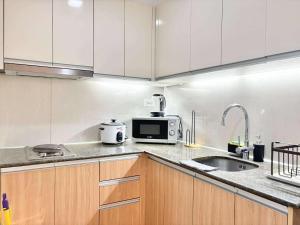 One Manchester Place