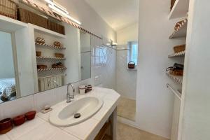 Maisons de vacances les Santolines maison typique provencale : photos des chambres