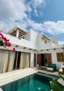 New Design Villa in Ibiza-look at Seseh Beach