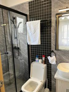 Executive living two bedroom apartment with fully equipped gym swimming pool children playing ground and amazing scenic city views