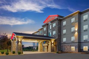 Ramada by Wyndham Drumheller Hotel & Suites