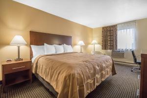King Room room in Quality Inn