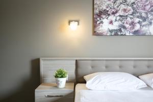 Double Room with Balcony (2 Adults + 1 Child) room in Troia Resort Luxury Studios