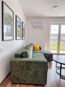 Stylish Mountain View Apt, Soho Residence