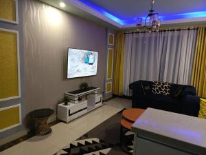 executive fully furnished apartments with luxurious facilities which features a breathtaking city views and close proximity to major shopping malls thus offering a high end lifestyle