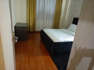 executive fully furnished apartments with luxurious facilities which features a breathtaking city views and close proximity to major shopping malls thus offering a high end lifestyle