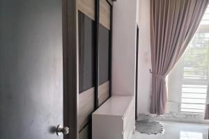 Iris 32 3BR Corner Lot Wi-fi Mutiara Rini Skudai JB Malay Only