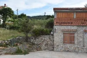 Mono Kai Triangle - Slatine