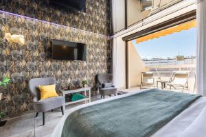 Helioamour Renovated apartment with terrace in Héliopolis Naturist Village