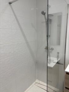 Appartements Appt Studio avec Balcon Parking prive, Piscine, proche Golf St Donat : photos des chambres