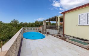 Beautiful Home In Smrika With Wifi