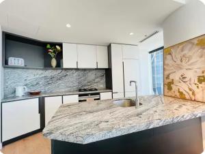 Melbourne Centre Tower 2Bed 2Bath