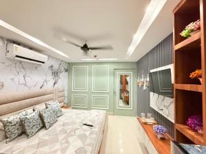 The Escape to Paradise II