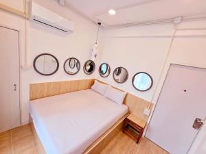 Crane nest 5 townhouses view with french balcony