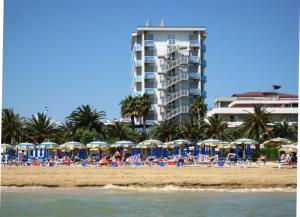 3 stern hotel Hotel King Alba Adriatica Italien