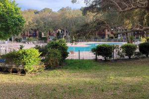 Maisons de vacances Very quiet house with shared swimming pool : photos des chambres
