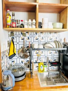 402MSNK Luxe Studio l Nice View l Balcony l Kitchen