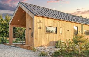 Cozy Home In Glesborg With Sauna