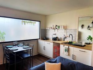 Precioso Departamento en Isla Teja Para 4 Personas con Estacionamiento Privado