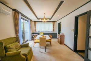 Hakone 箱根 日影山 山の眺め bbq プライベート露天天然温泉かけ流し Accommodation suite