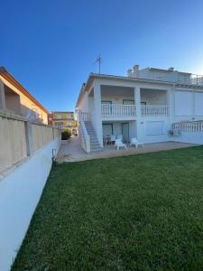 Villa AMANAY a Primera Línea de Playa con Piscina
